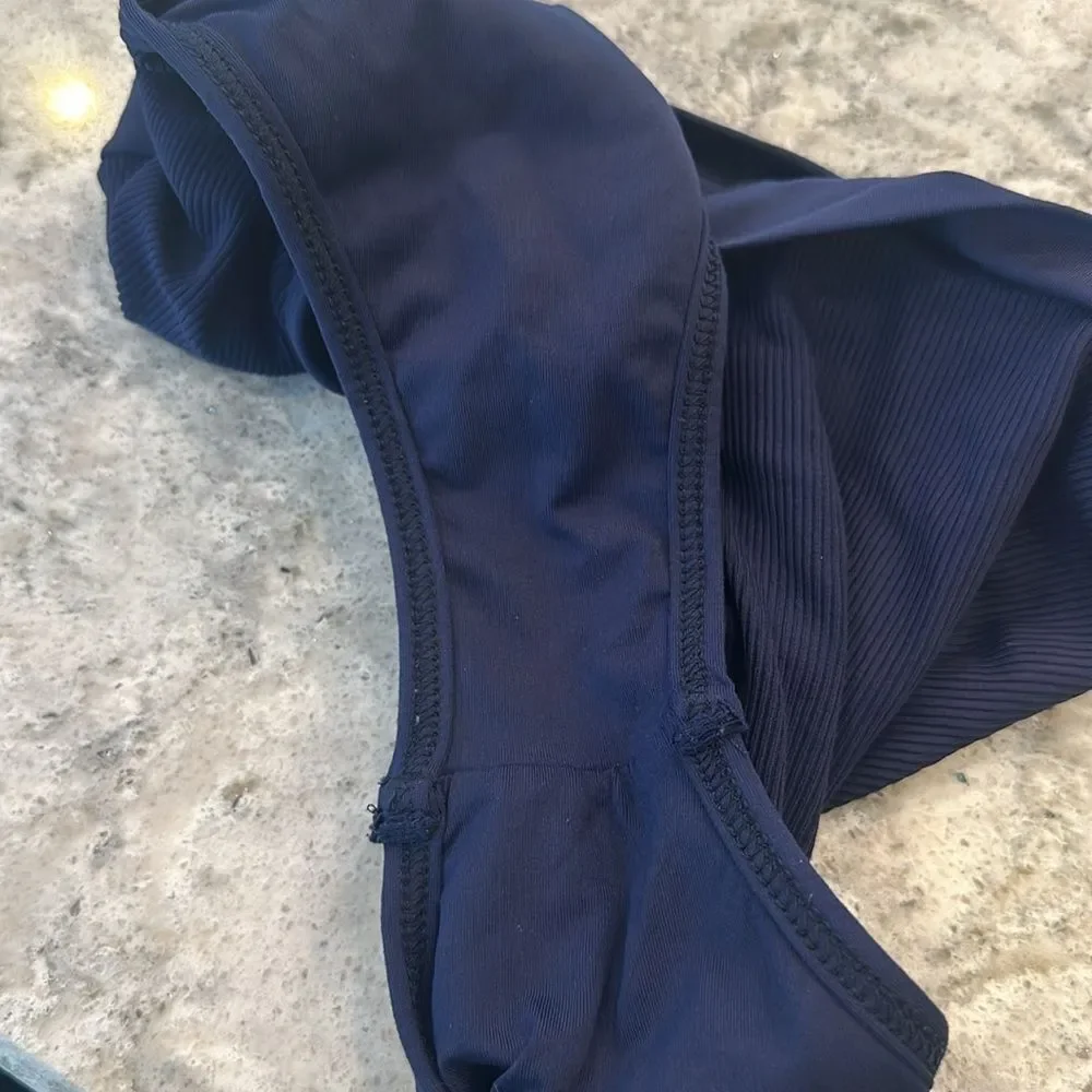 👙 L*Space Navy Ribbed Bitsy Cut Bikini Bottom - Size S